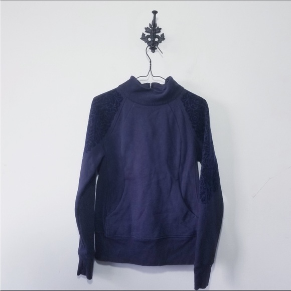 Lululemon Floral Flock Pullover Black, S/6 - Picture 2 of 3